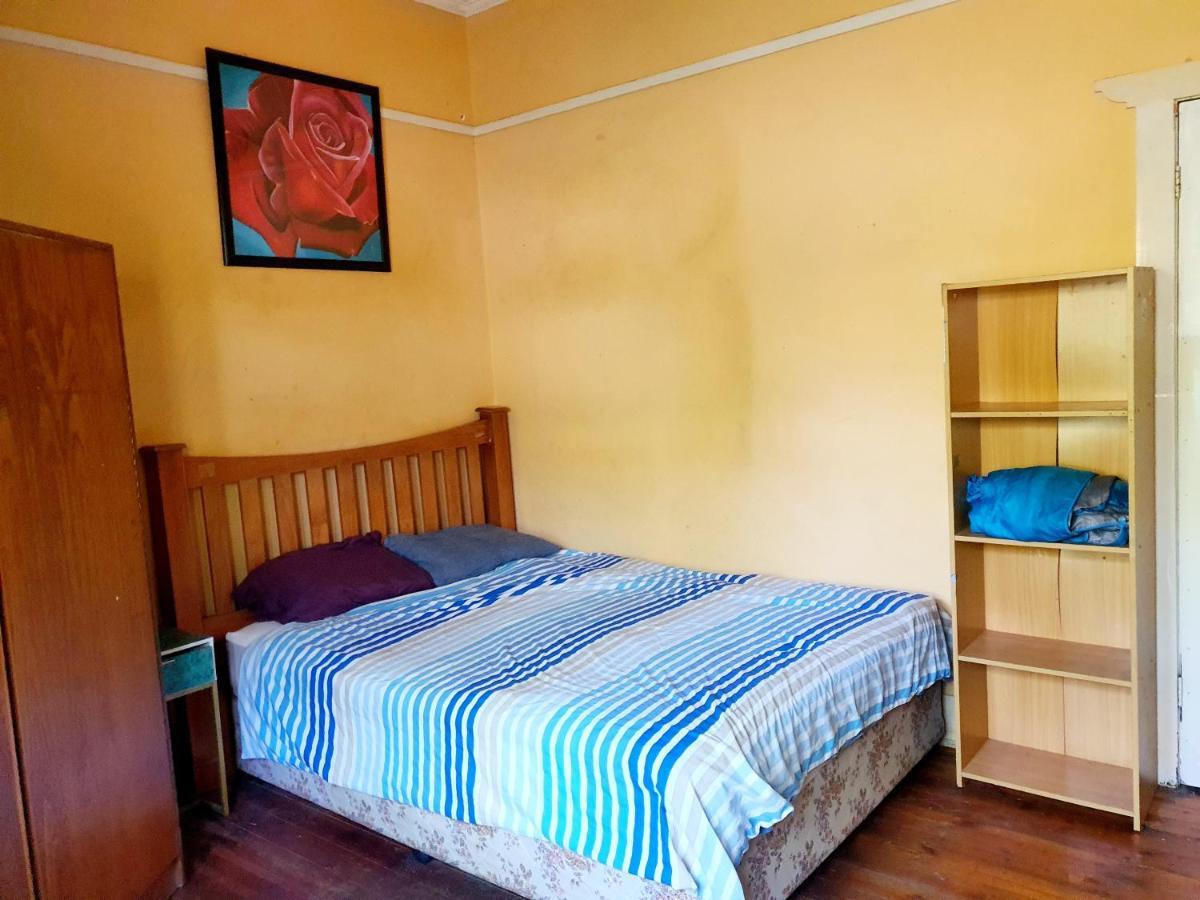 St Kilda East Backpackers' Hostel Мелбърн Екстериор снимка