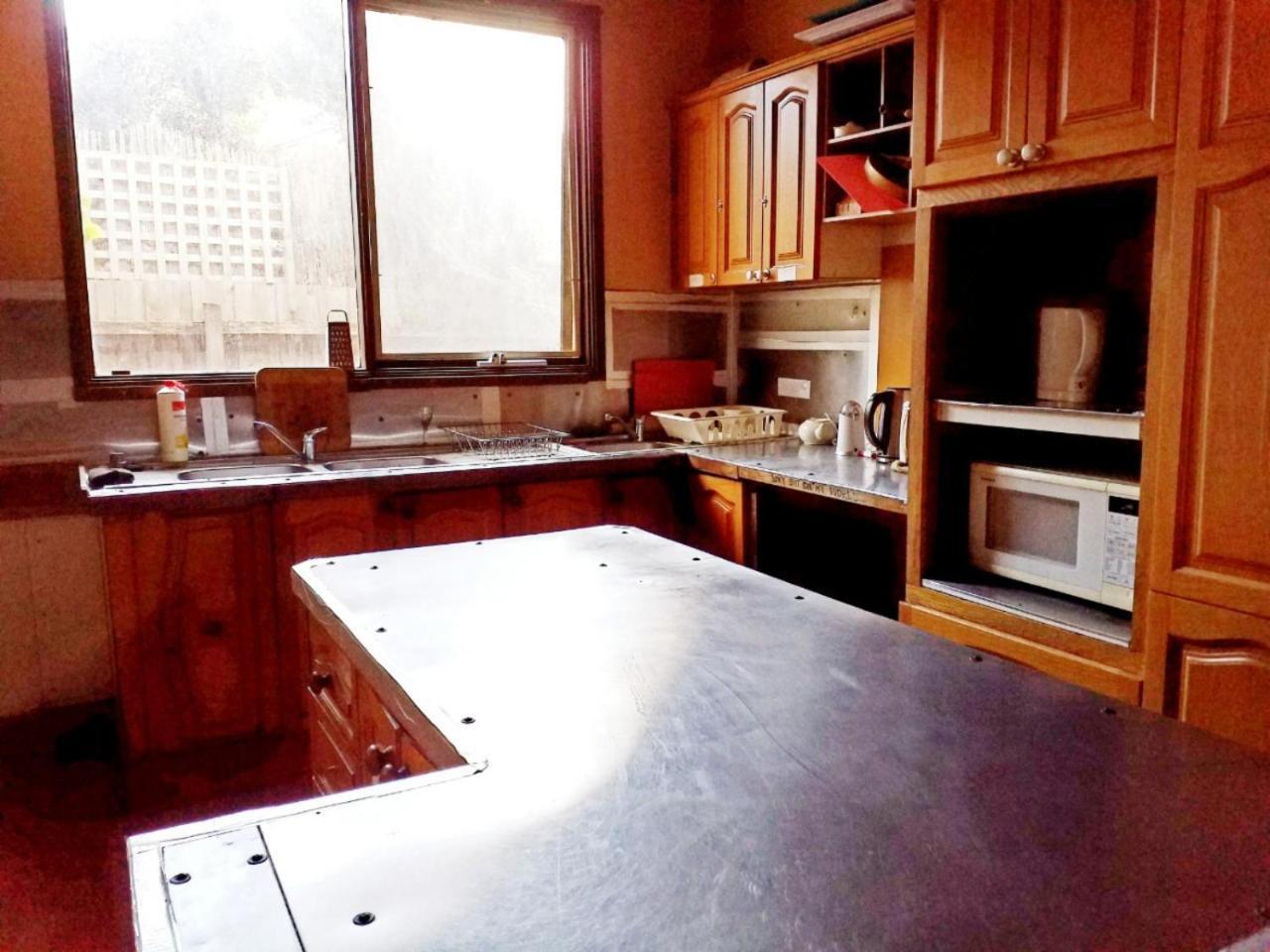 St Kilda East Backpackers' Hostel Мелбърн Екстериор снимка
