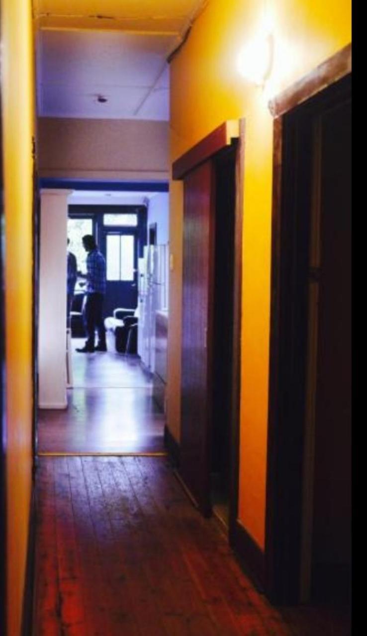 St Kilda East Backpackers' Hostel Мелбърн Екстериор снимка